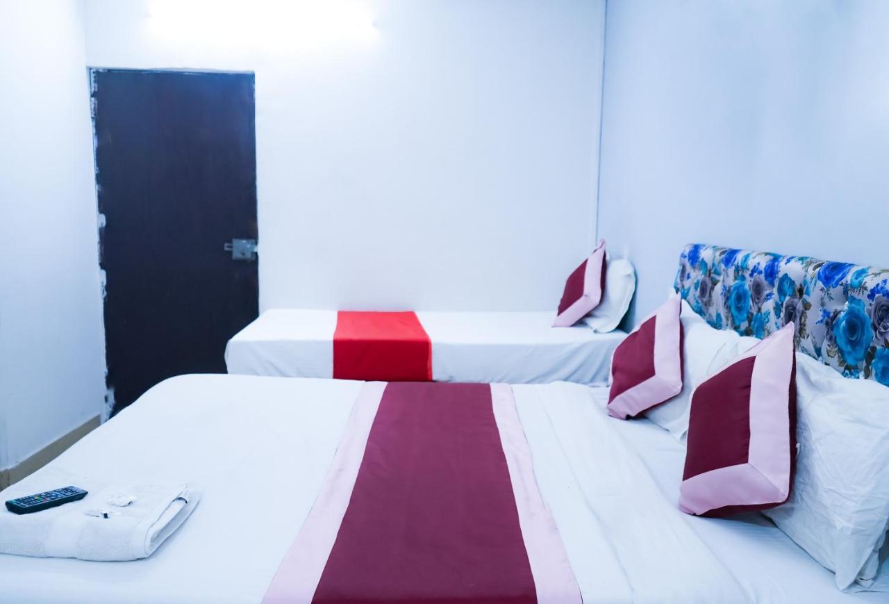 Comodo Satya Niketan Residency New Delhi Ngoại thất bức ảnh