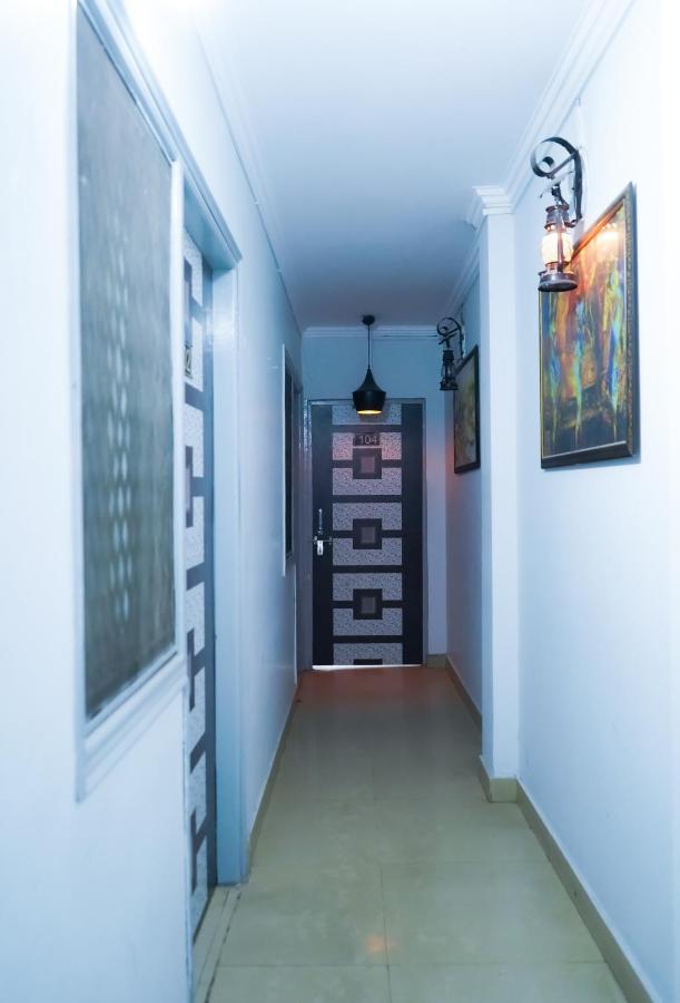 Comodo Satya Niketan Residency New Delhi Ngoại thất bức ảnh