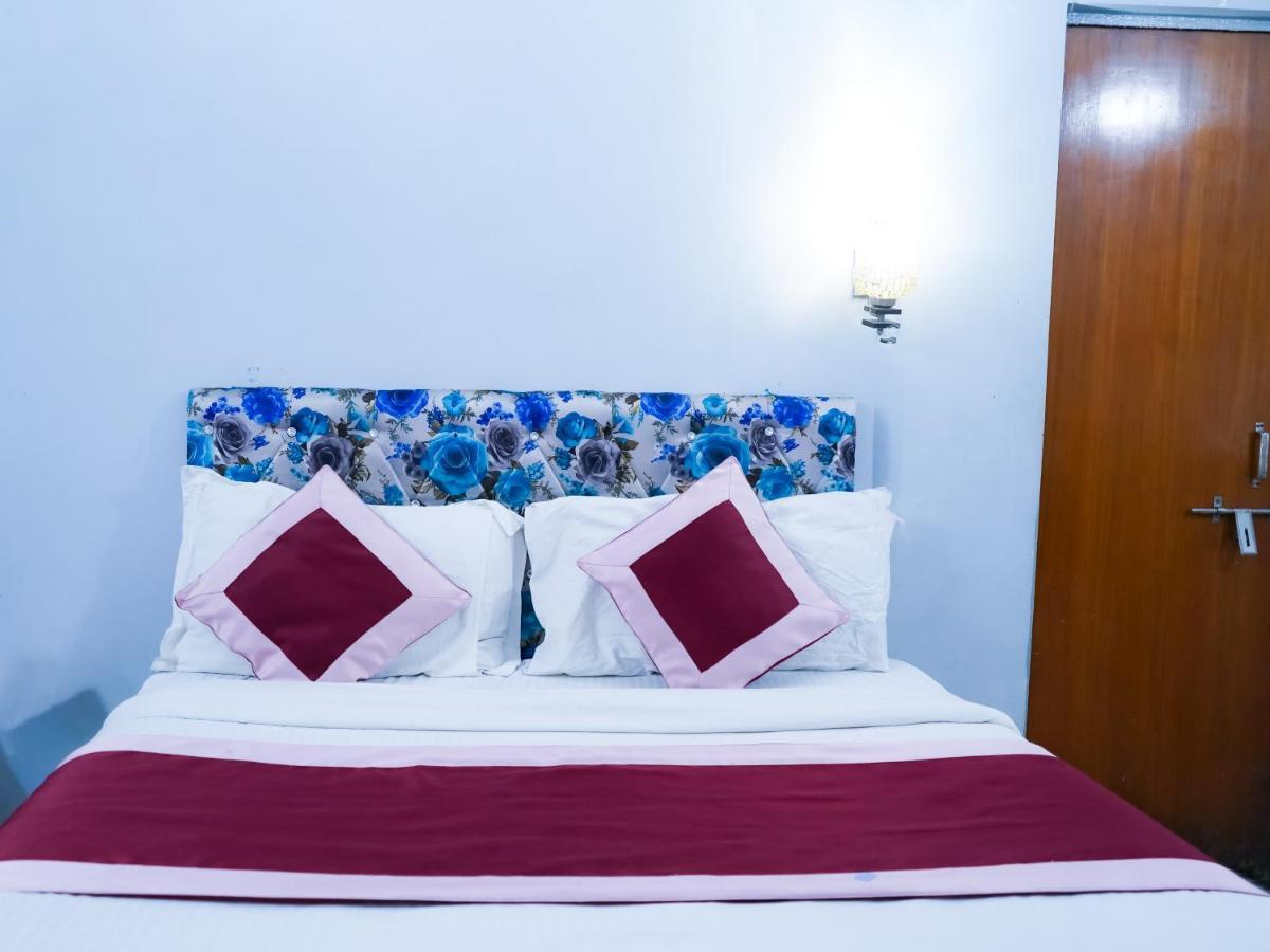Comodo Satya Niketan Residency New Delhi Ngoại thất bức ảnh